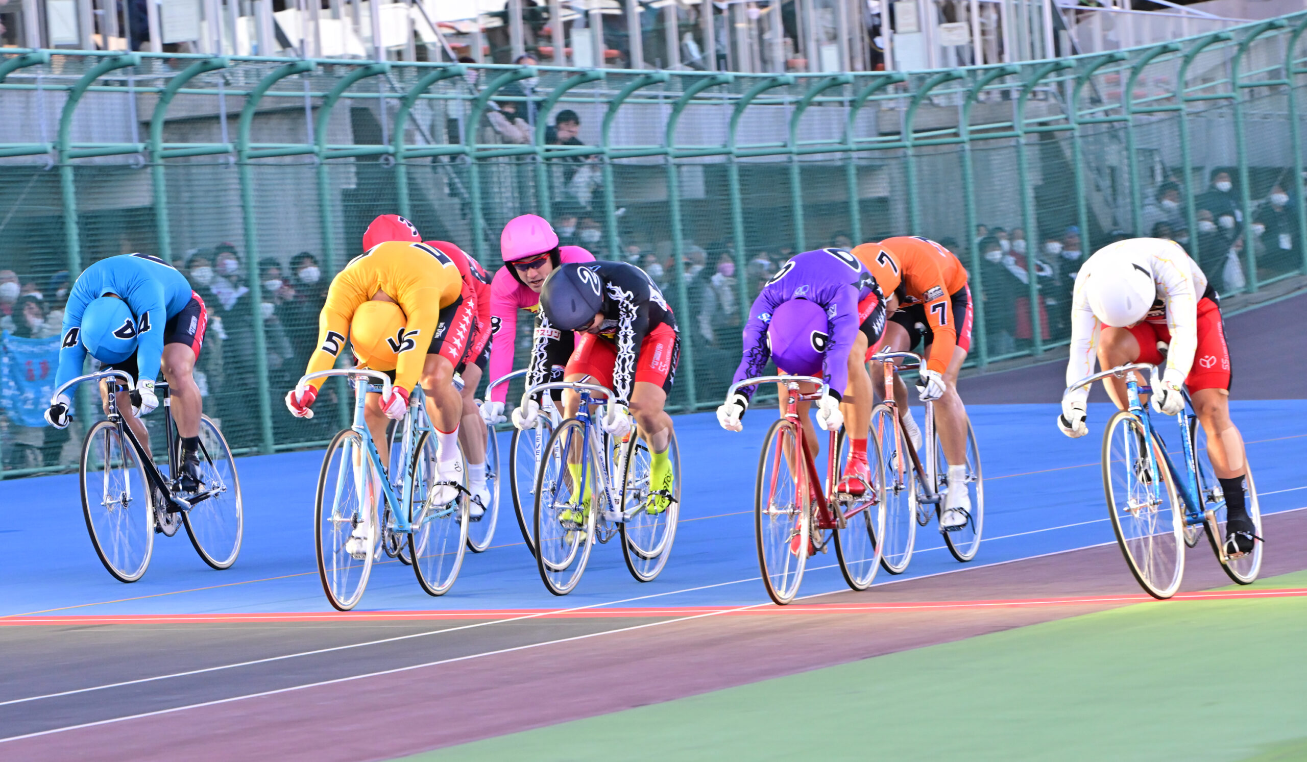 競輪 何台: 競輪 考え方 _ レースを知る はじめての方へ – AVJISU